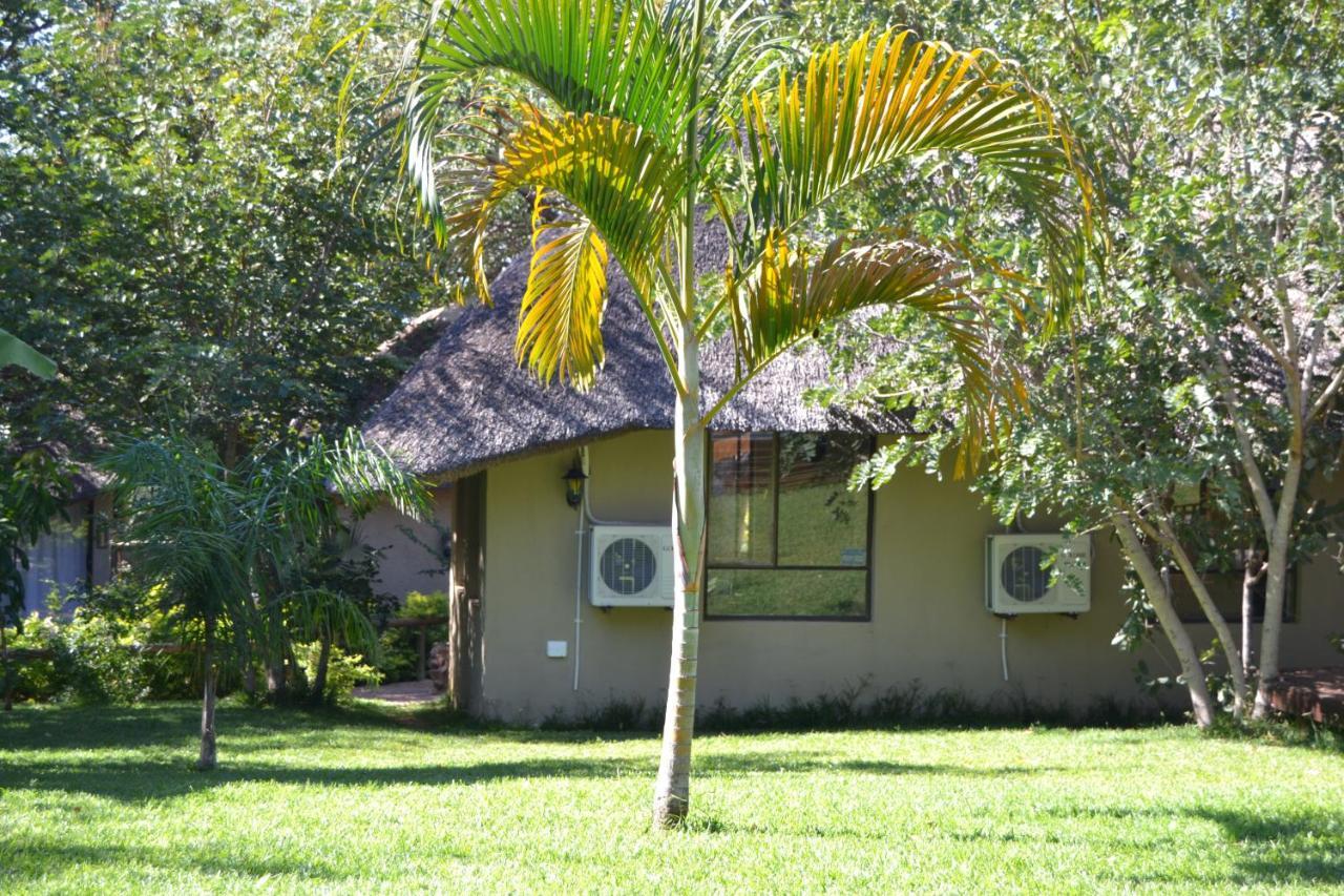 Chobe Sunset Chalets Lesoma Eksteriør billede