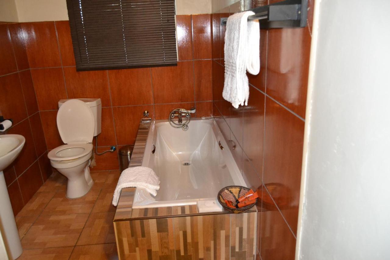 Chobe Sunset Chalets Lesoma Eksteriør billede