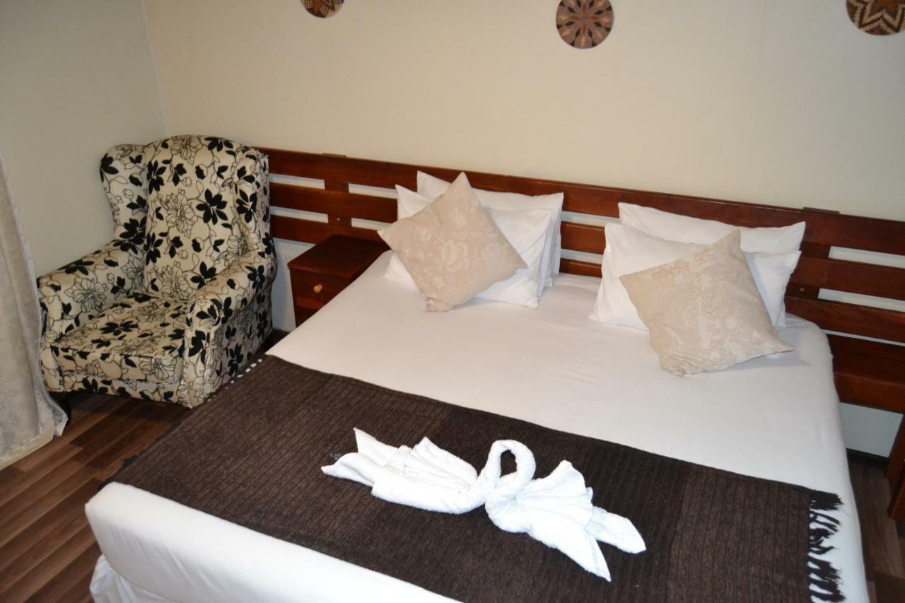 Chobe Sunset Chalets Lesoma Eksteriør billede